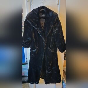 Donnybrook Elegant Black Fauk Fur Coat Size XS